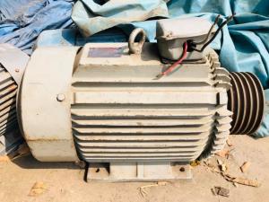 มอเตอร์ไฟฟ้ากำลัง MITSUBISHI 50 HP 4 P 1450 RPM 380V สภาพสวยลวดเดิมวิ่งนิ่มพร้อมใช้